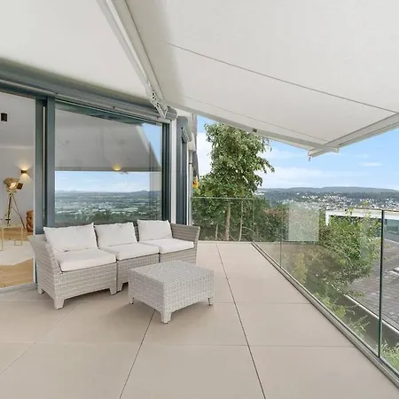 Luxury House With Exclusive Views