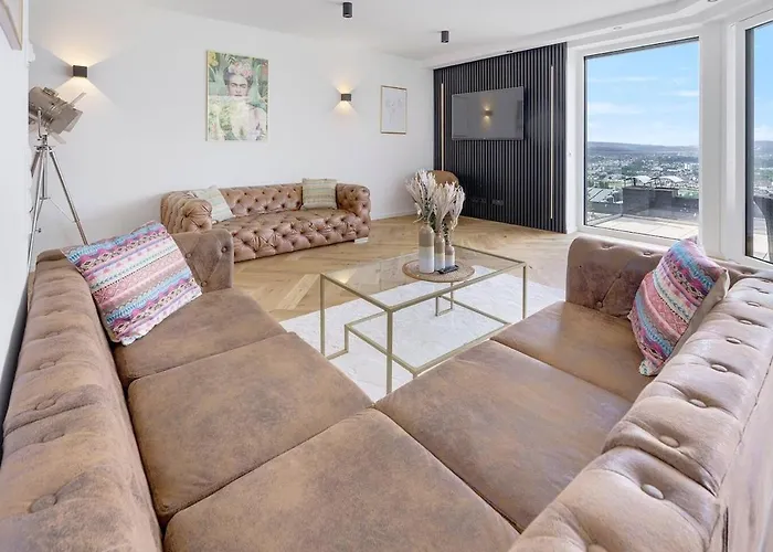 Luxury House With Exclusive Views